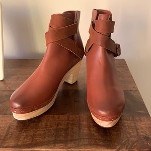Free People 39 bungalow clog heel boot leather NWOB